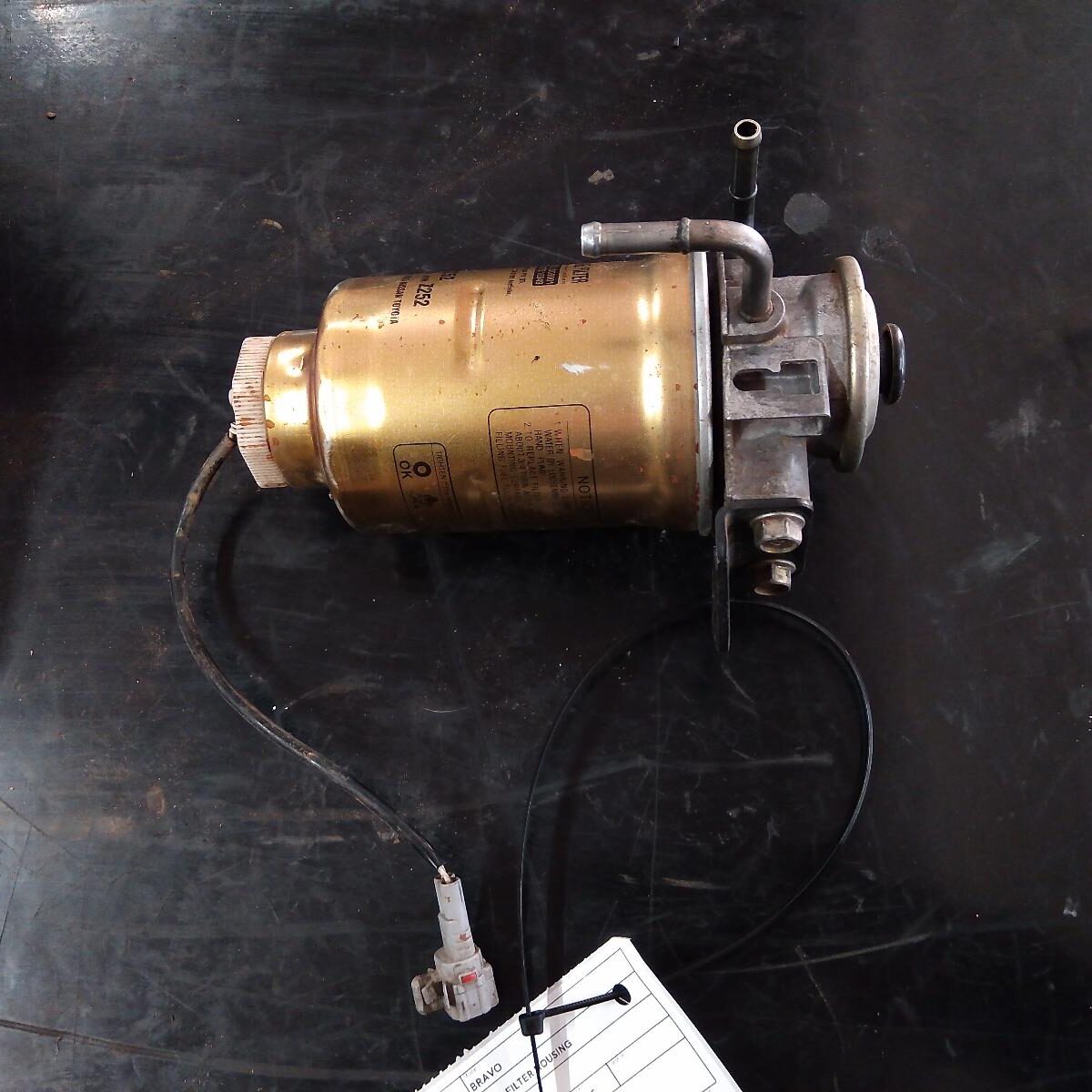 2005 MAZDA BRAVO FUEL FILTER HOUSING