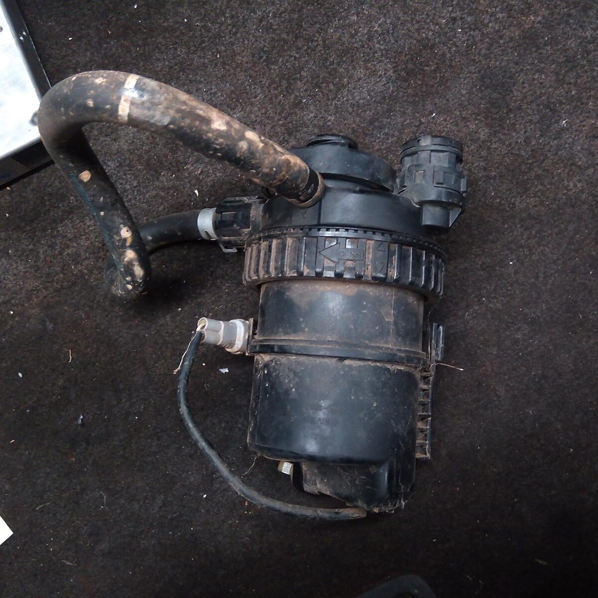 2015 TOYOTA HILUX FUEL FILTER HOUSING