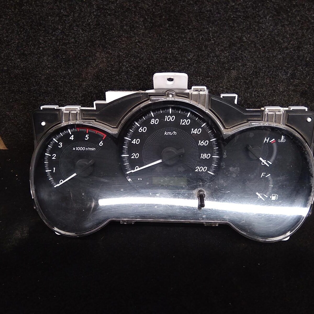 2012 TOYOTA HILUX INSTRUMENT CLUSTER