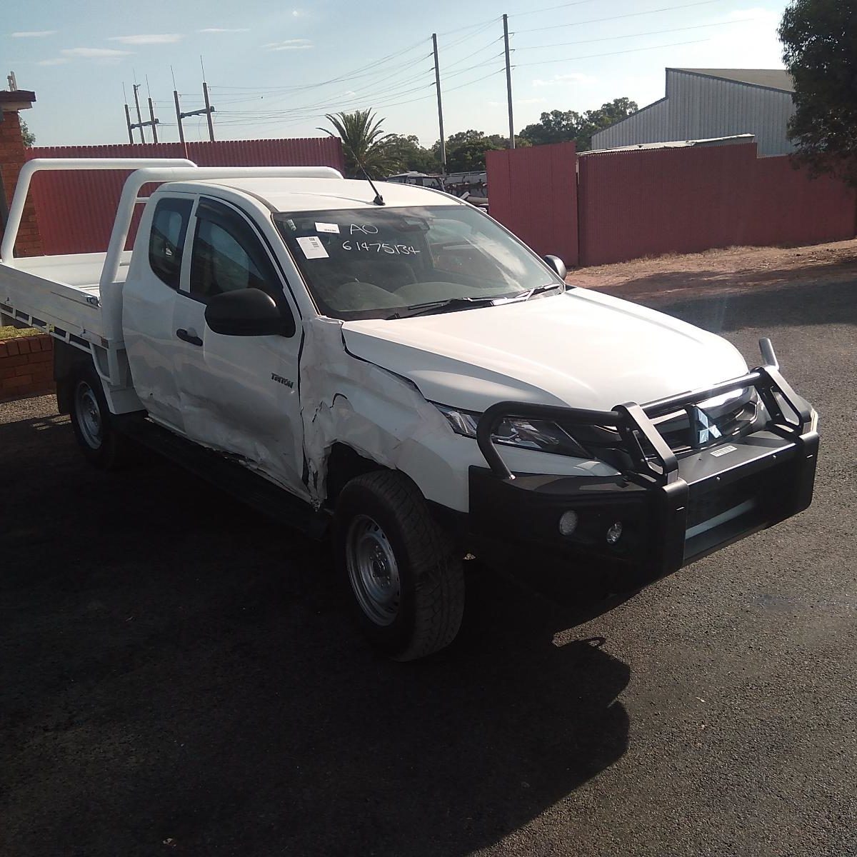 2023 MITSUBISHI TRITON REAR/TAILGATE GLASS