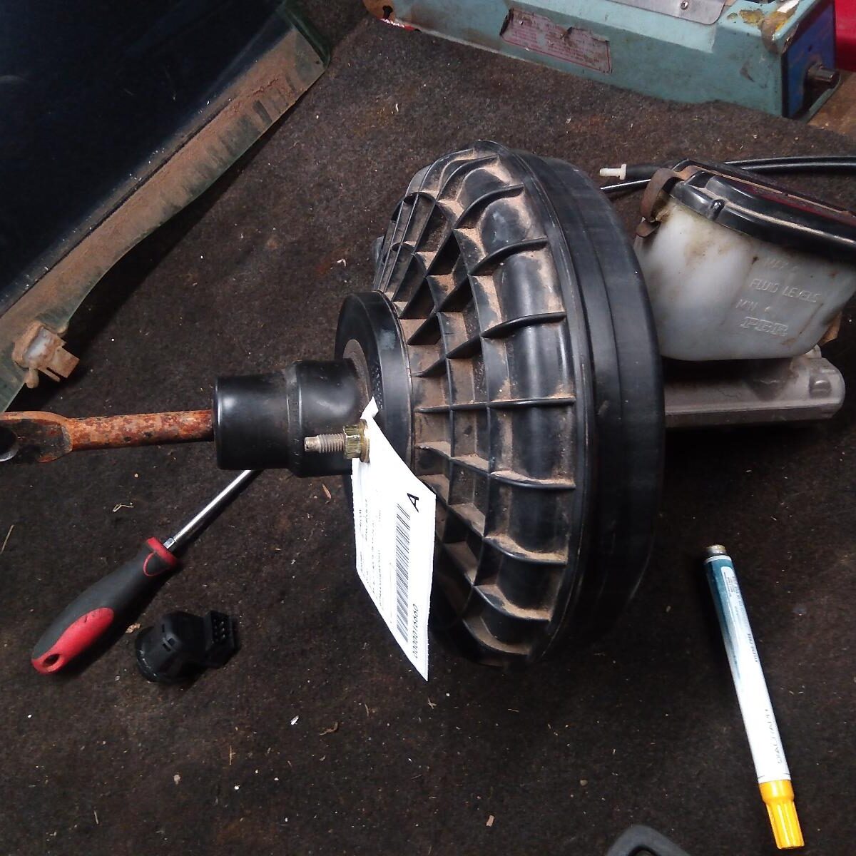 1998 FORD FALCON BRAKE BOOSTER