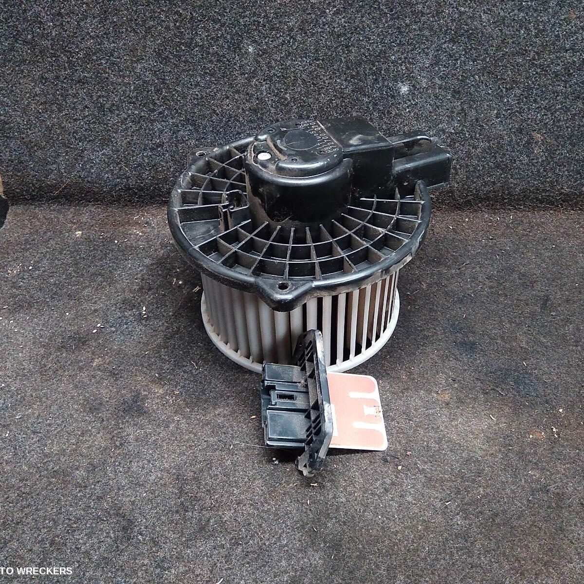 2011 MAZDA 2 Heater Fan Motor