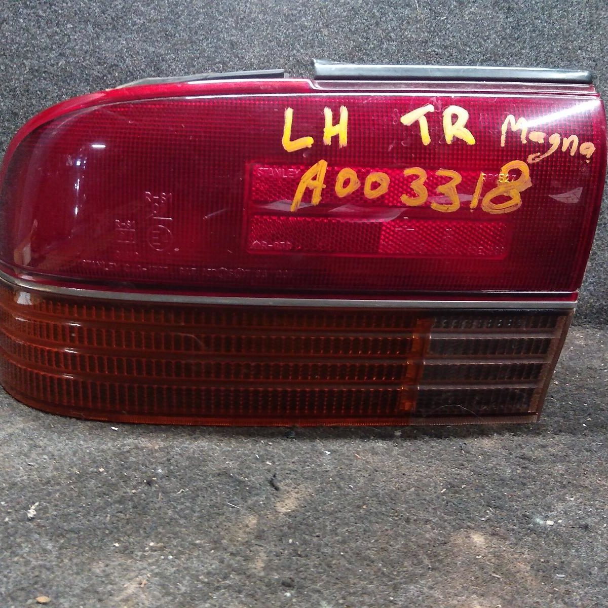 1993 MITSUBISHI MAGNA LEFT TAILLIGHT