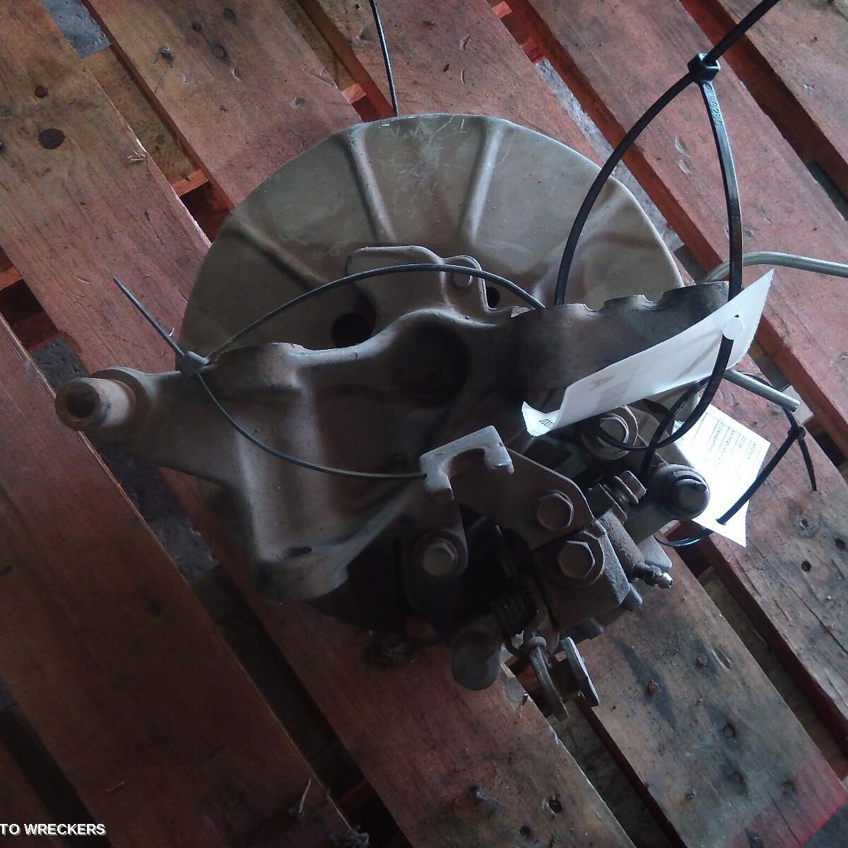 1999 FORD LASER Right Rear Hub Assembly