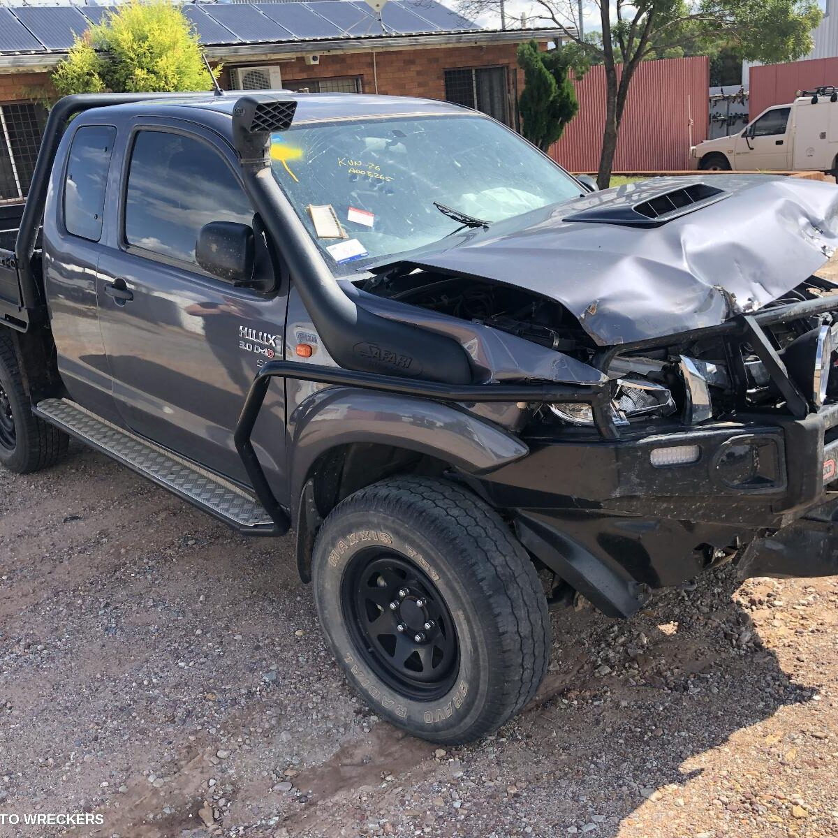 2014 TOYOTA HILUX Wheel Standard/Steel