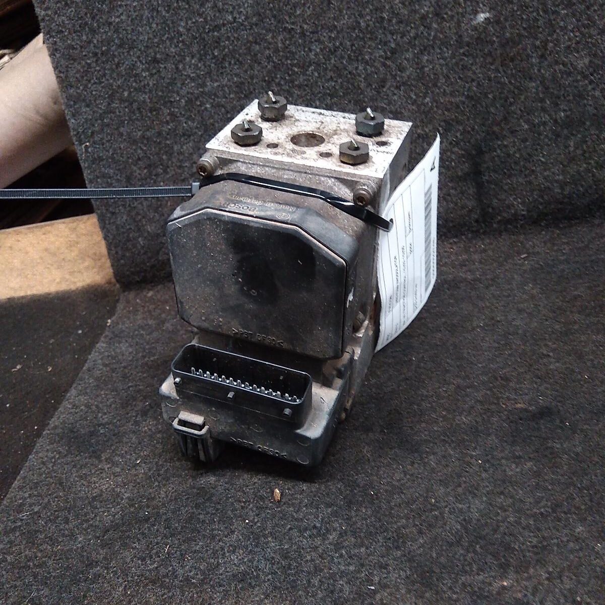 2004 FORD FALCON Abs Pump/Modulator