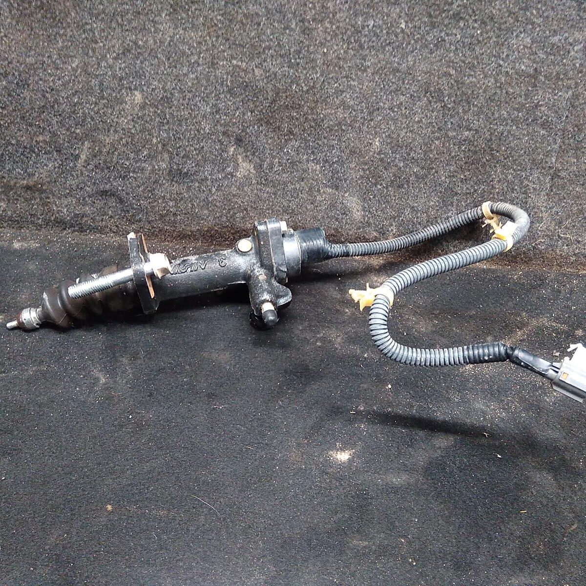 2011 HOLDEN COLORADO SLAVE CYLINDER