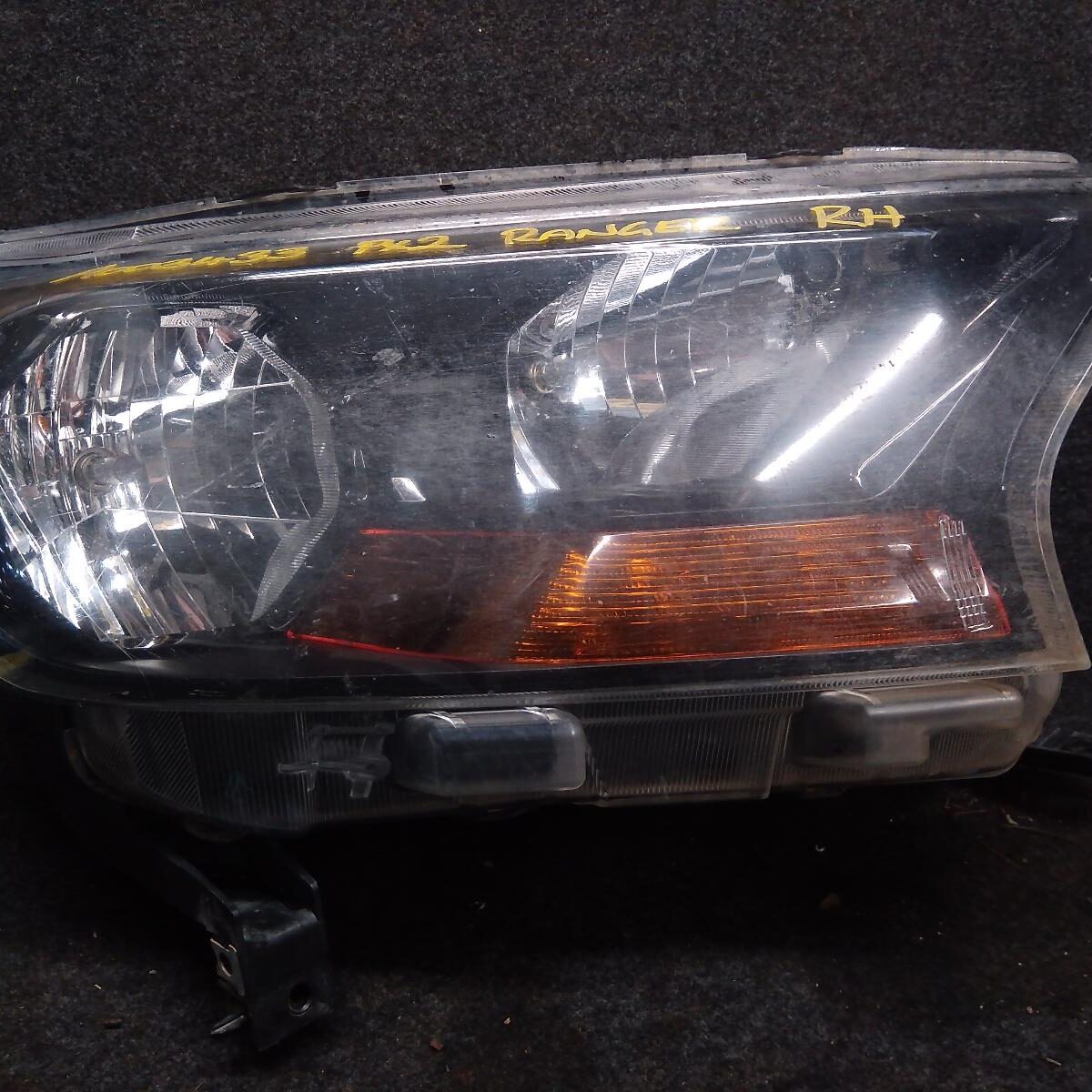 2015 FORD RANGER RIGHT HEADLAMP