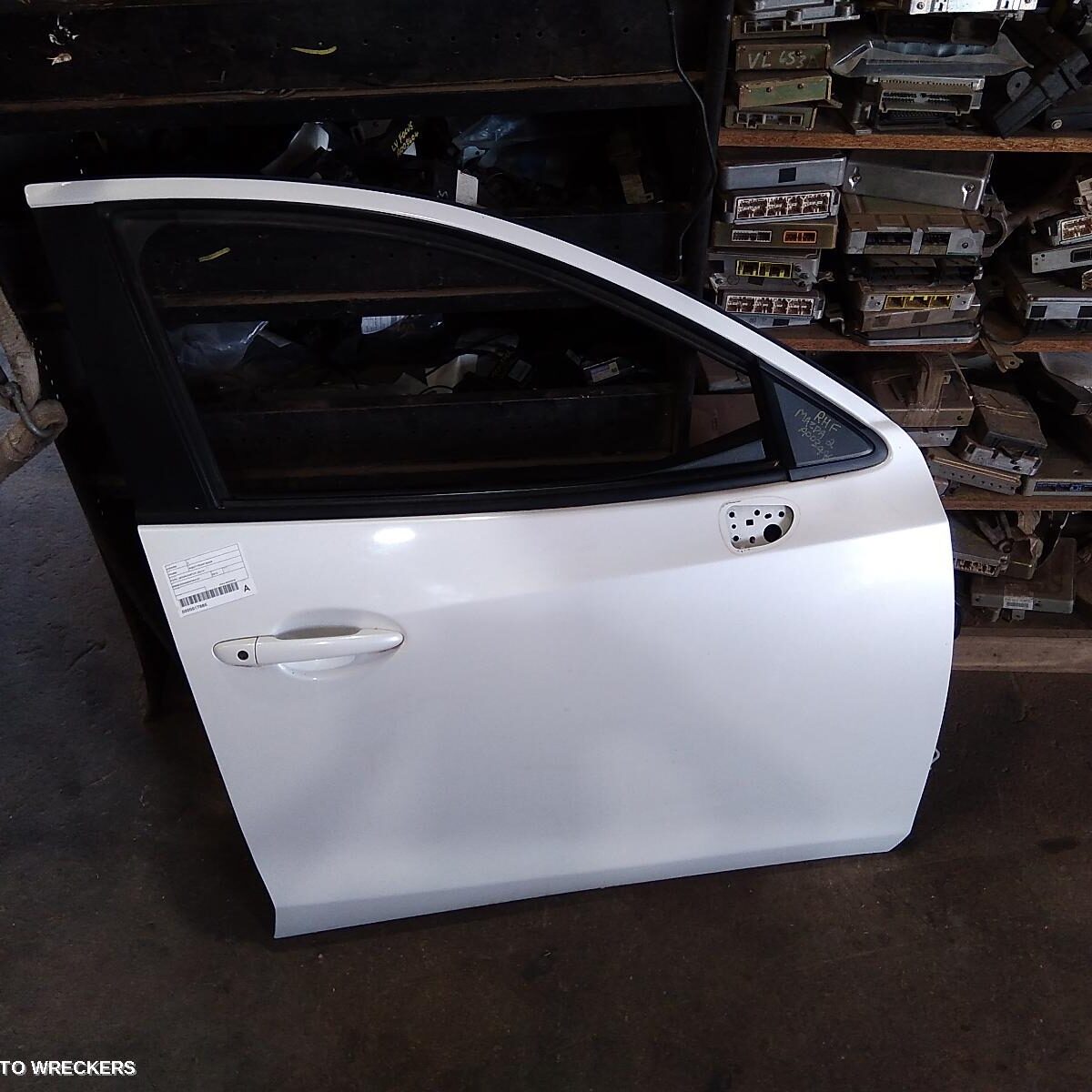 2016 MAZDA 2 Right Front Door