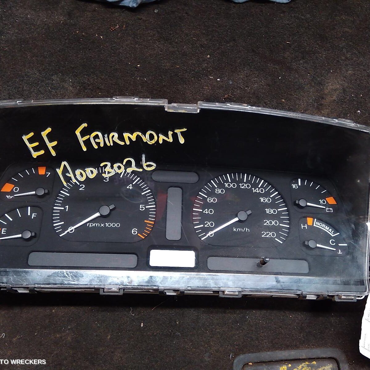 1995 FORD FALCON Instrument Cluster