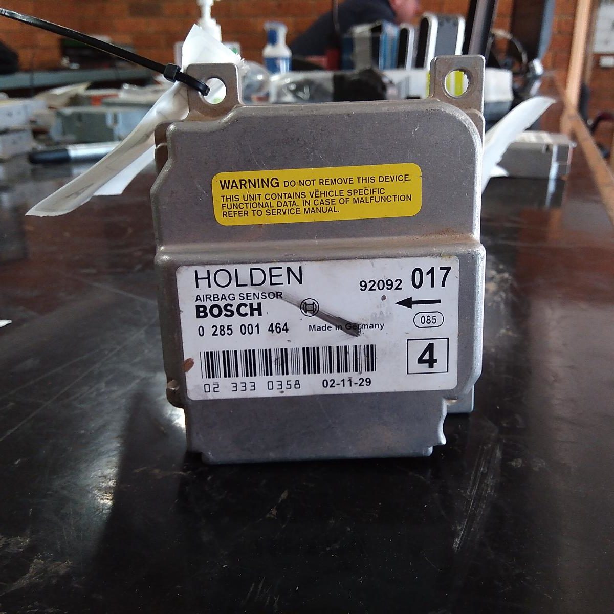 2003 HOLDEN COMMODORE AIRBAG MODULE/SENSOR