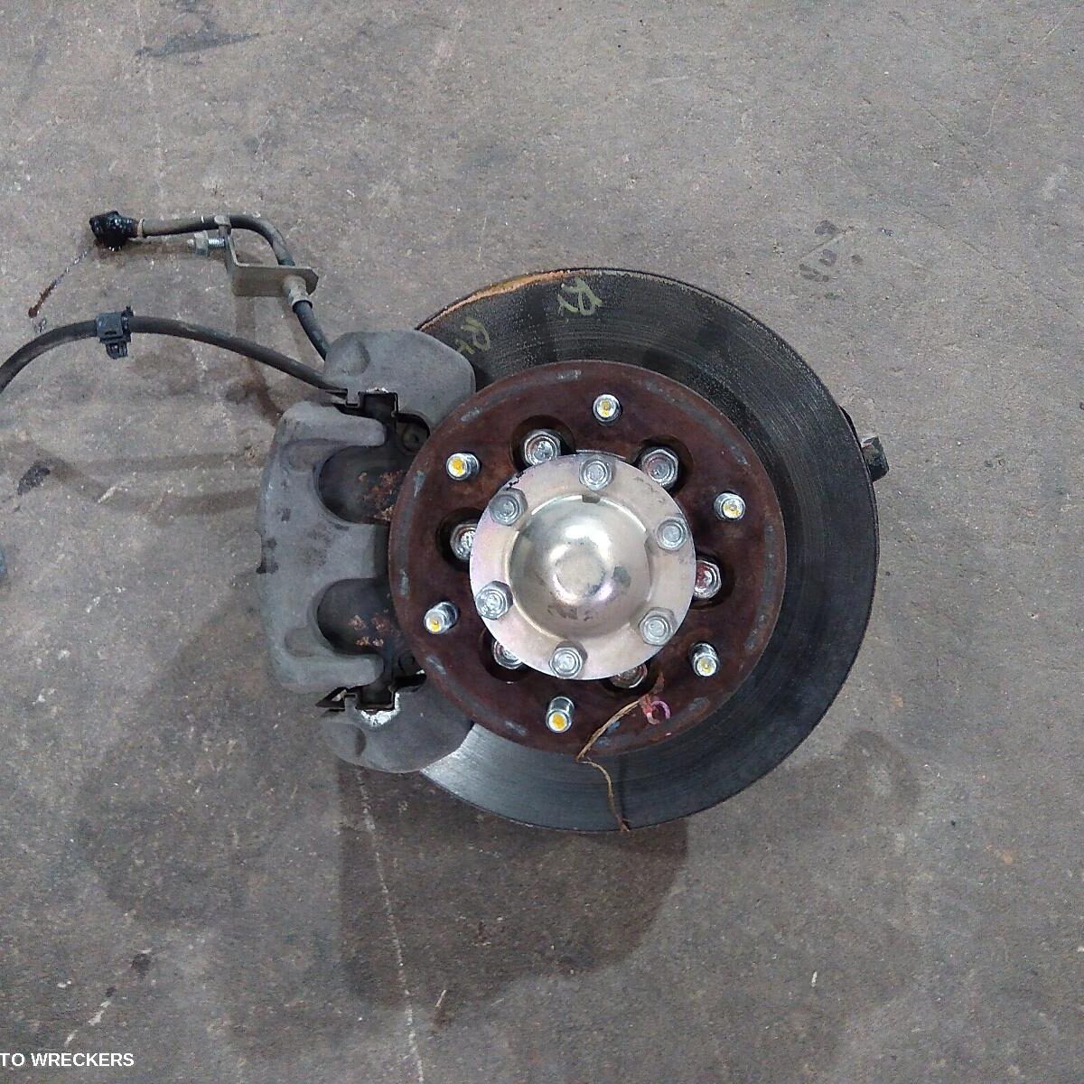 2010 HOLDEN COLORADO Right Front Hub Assembly