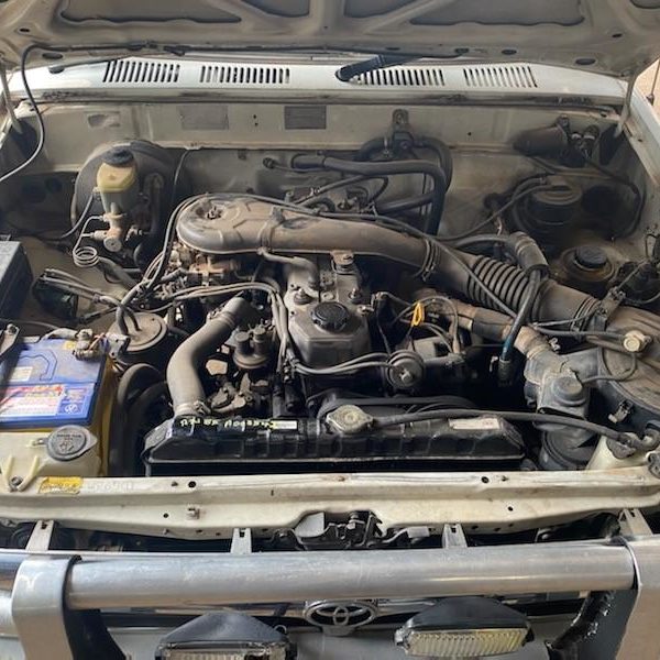 1997 TOYOTA HILUX TRANS/GEARBOX