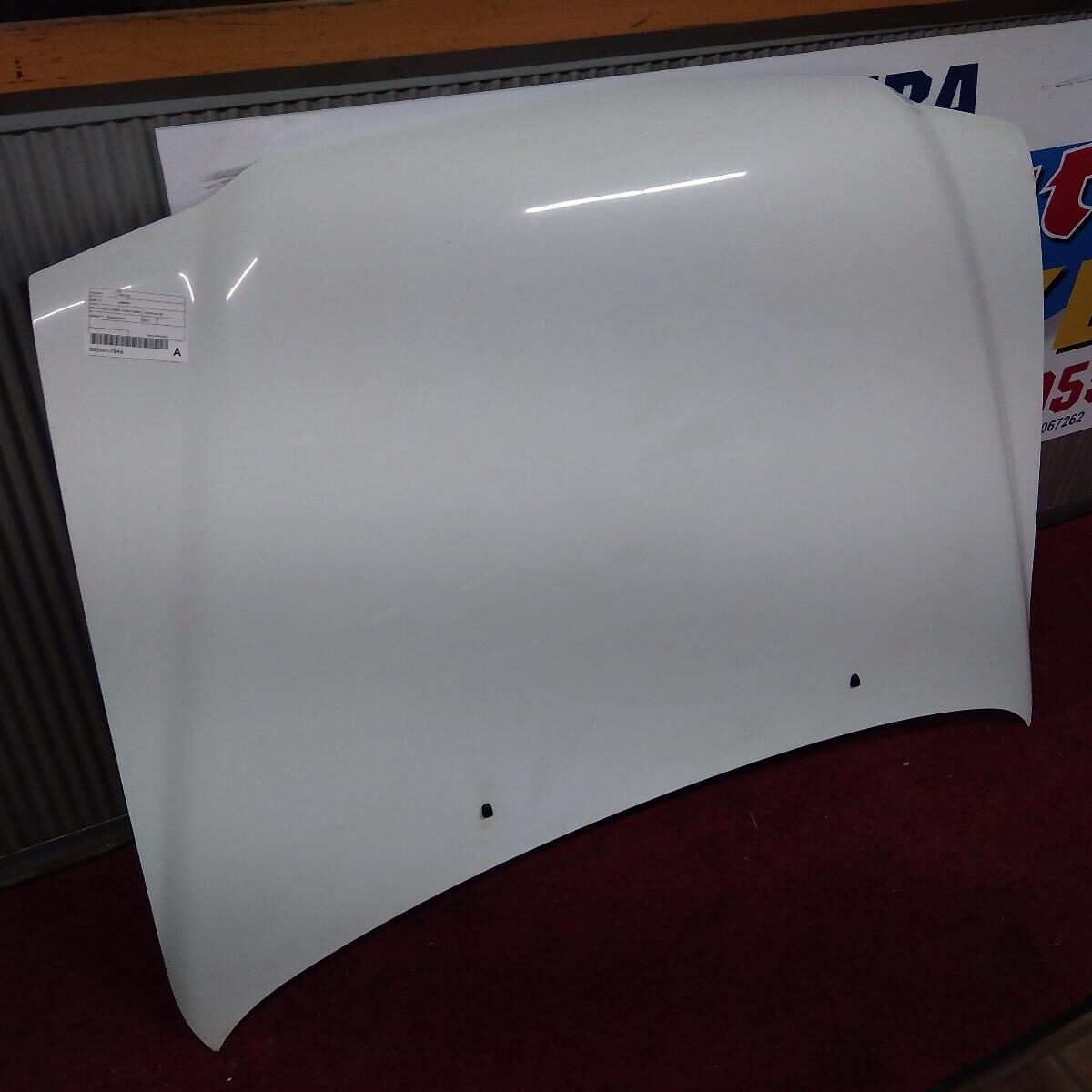 2002 MITSUBISHI TRITON BONNET