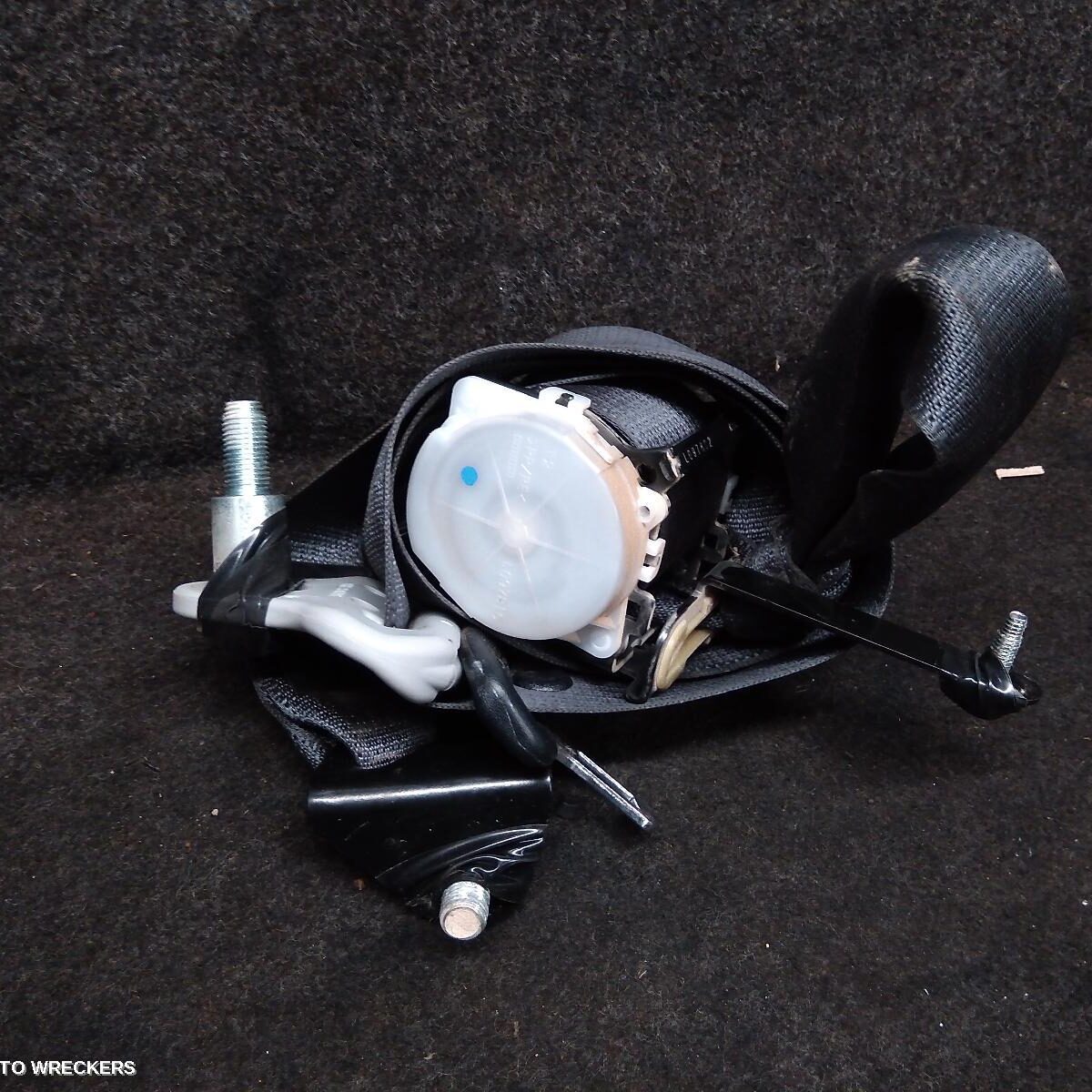 2017 TOYOTA HILUX Seatbelt/Stalk