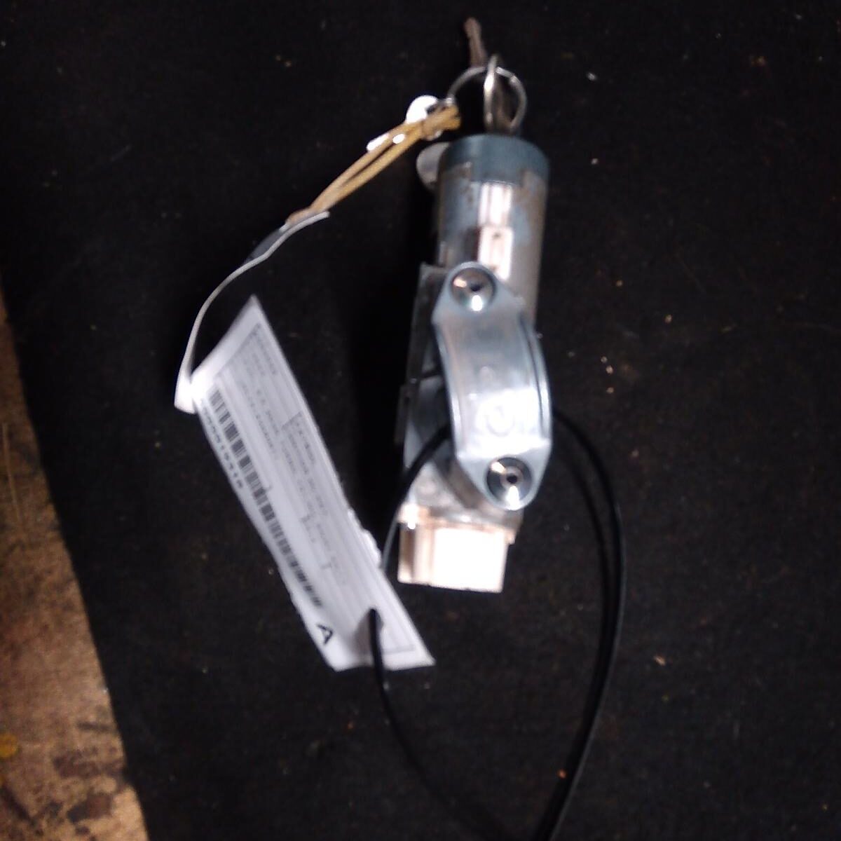 2012 NISSAN PATROL Ignition W/ Key