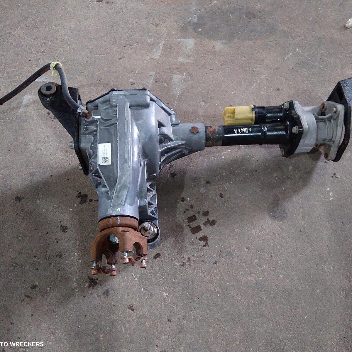2013 HOLDEN COLORADO Differential Centre