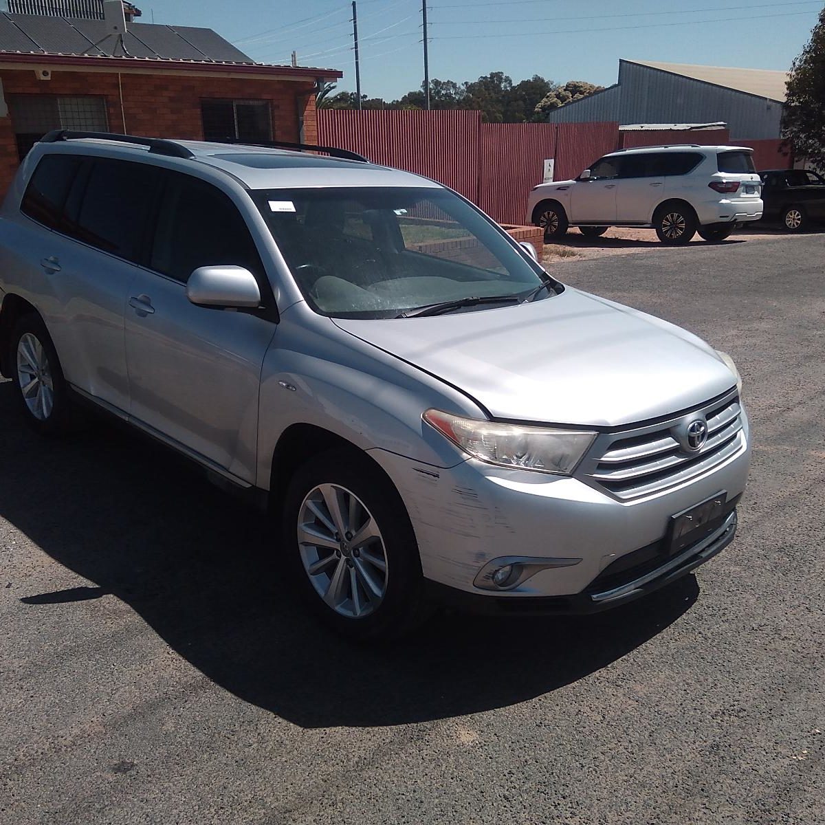 2013 TOYOTA KLUGER BOOTLID/TAILGATE