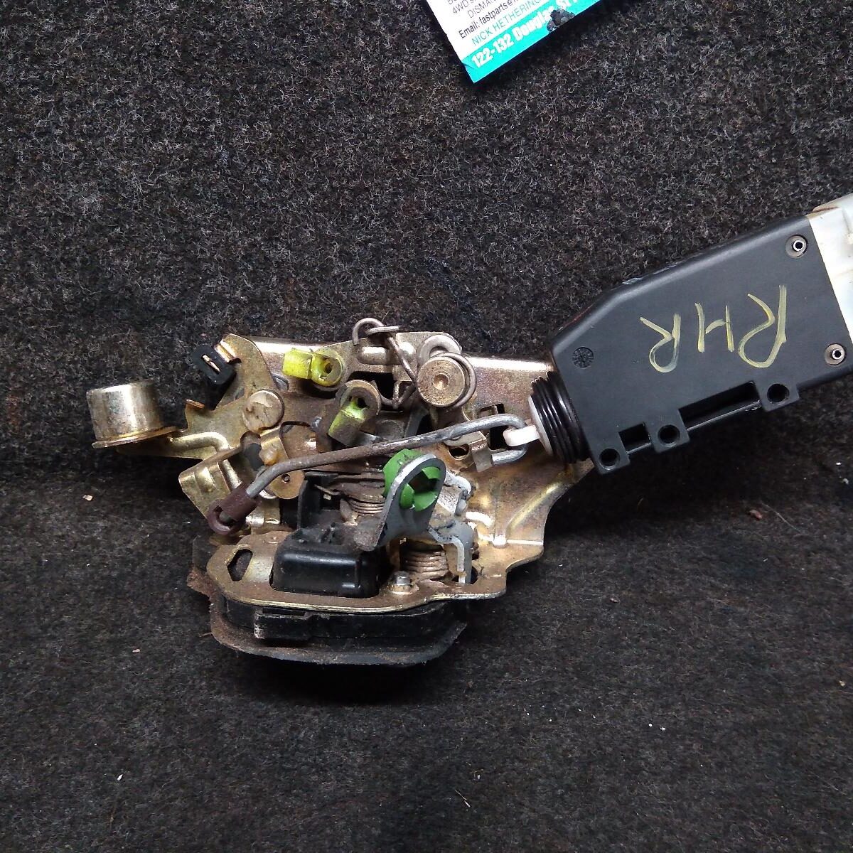 2005 HOLDEN COMMODORE DOOR/BOOT/GATE LOCK