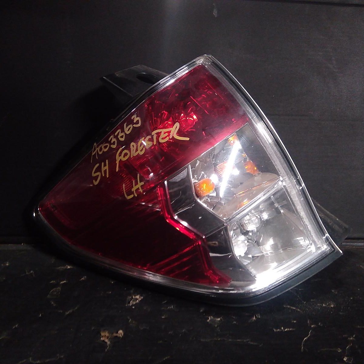 2008 SUBARU FORESTER LEFT TAILLIGHT