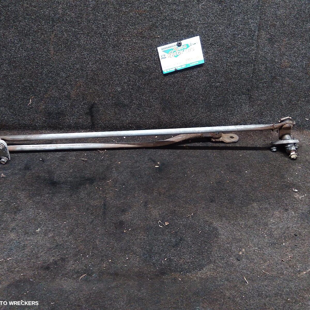 1996 TOYOTA HILUX Wiper Linkage