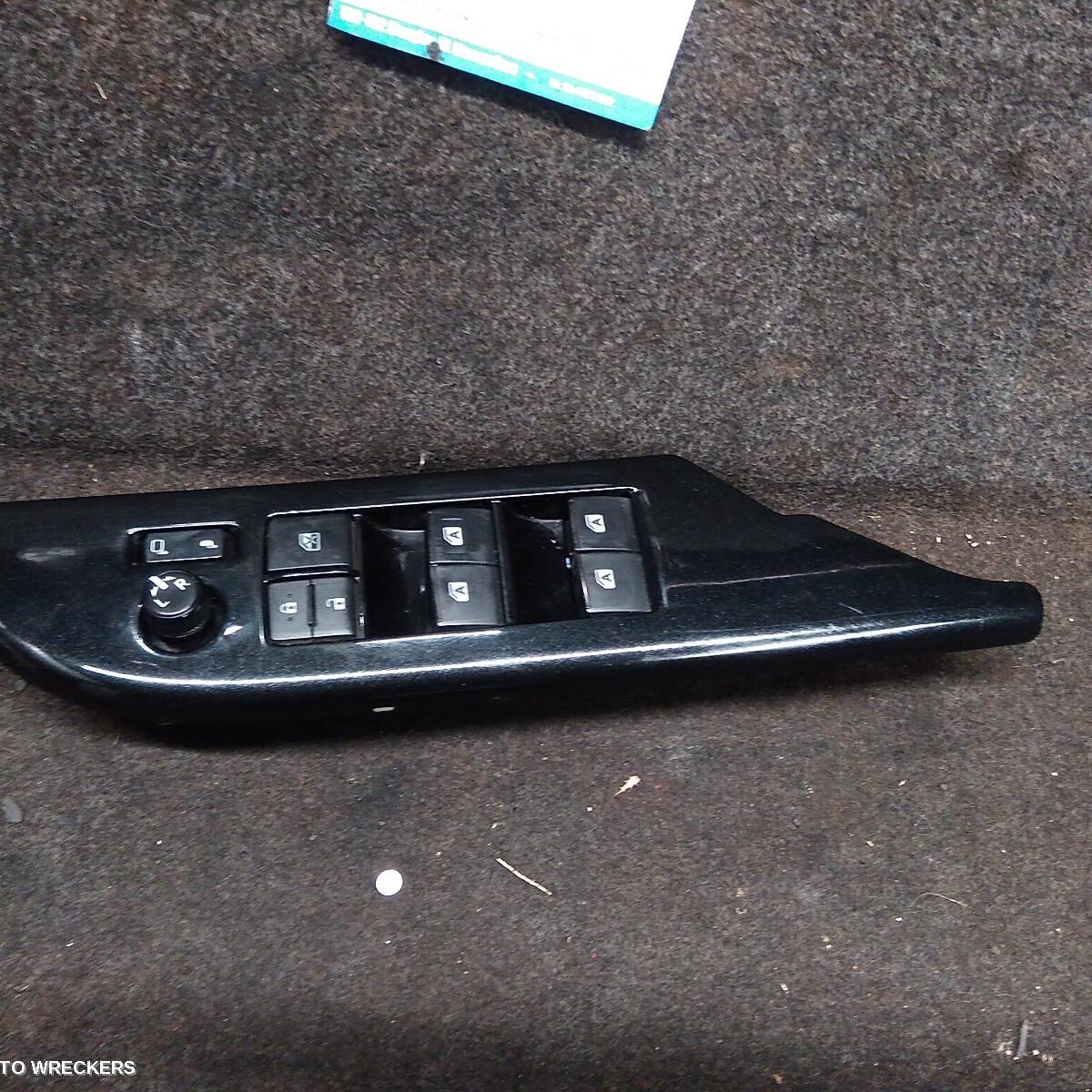 2017 TOYOTA HILUX Pwr Dr Wind Switch