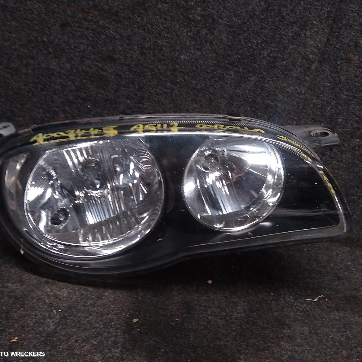 2000 TOYOTA COROLLA Right Headlamp