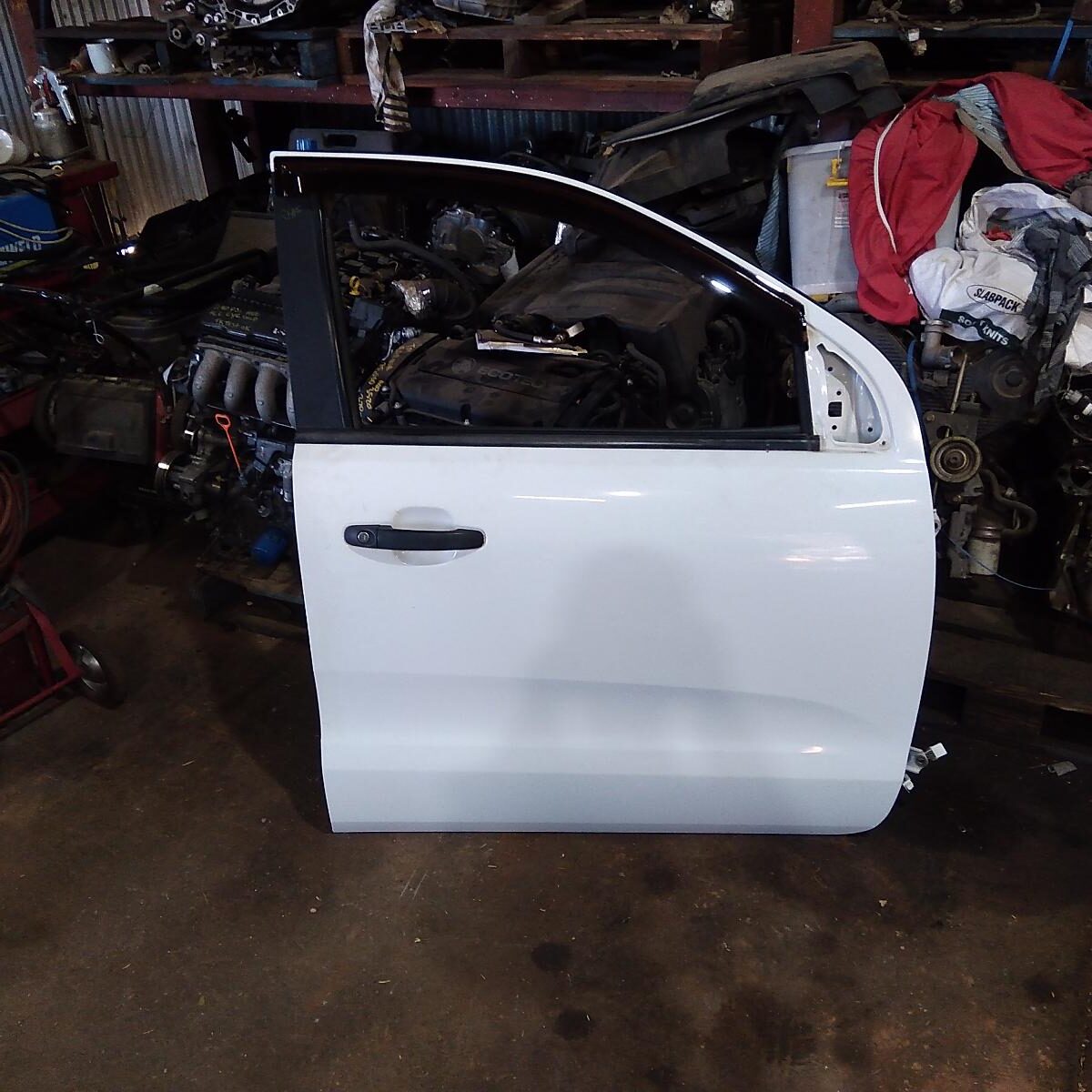 2016 FORD RANGER RIGHT FRONT DOOR