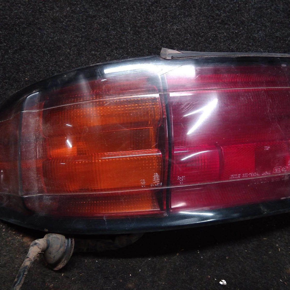 1994 TOYOTA CAMRY LEFT TAILLIGHT