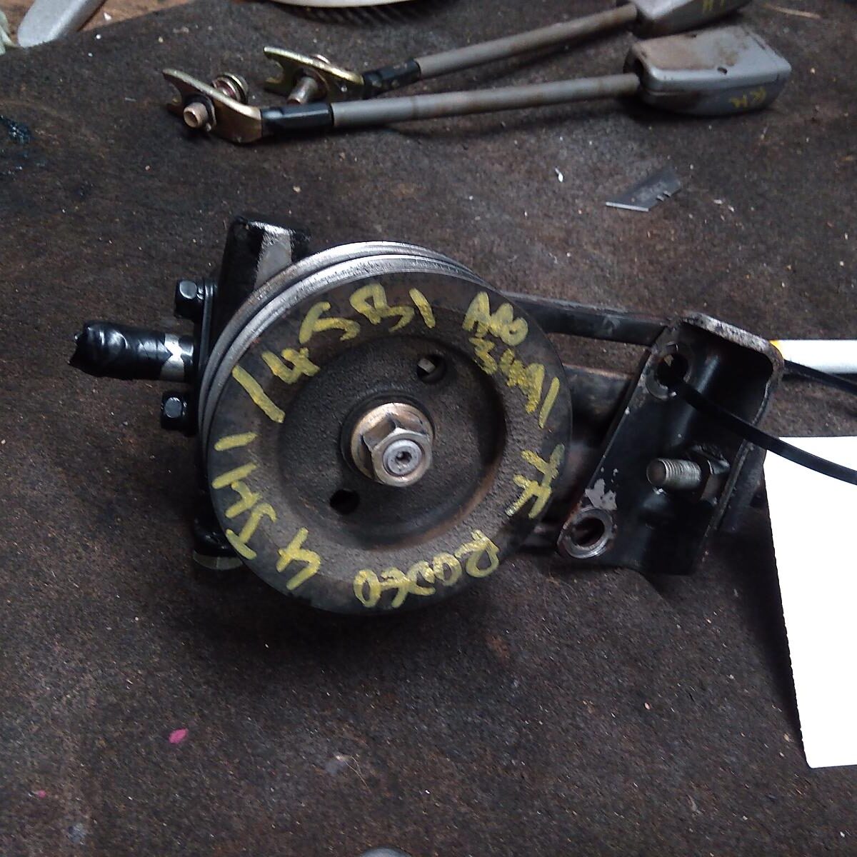 2003 HOLDEN RODEO STEERING PUMP