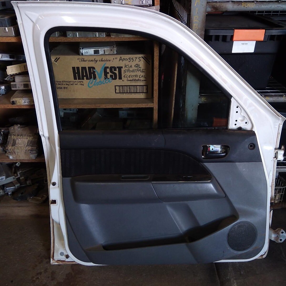 2010 FORD RANGER LEFT FRONT DOOR