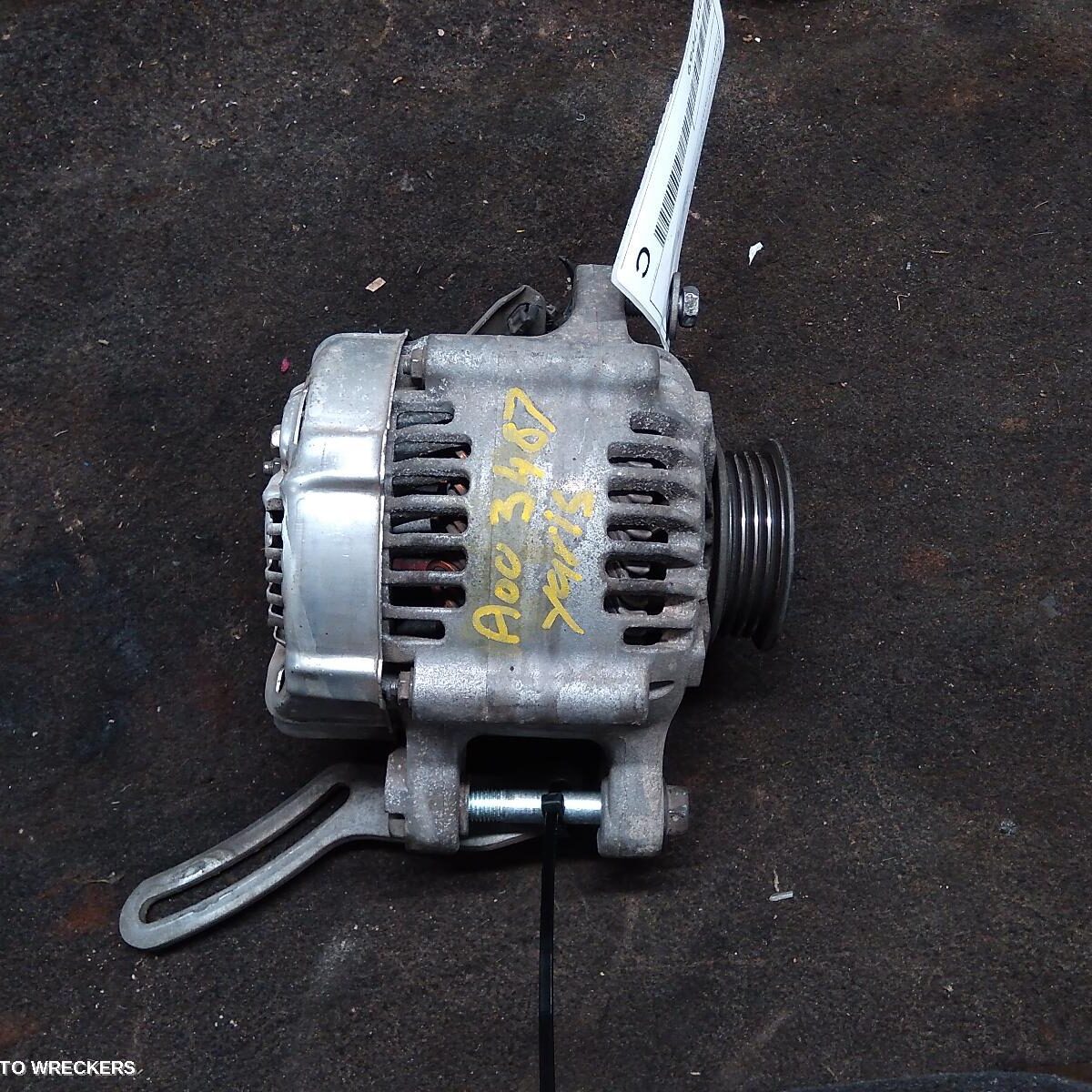 2008 TOYOTA YARIS Alternator