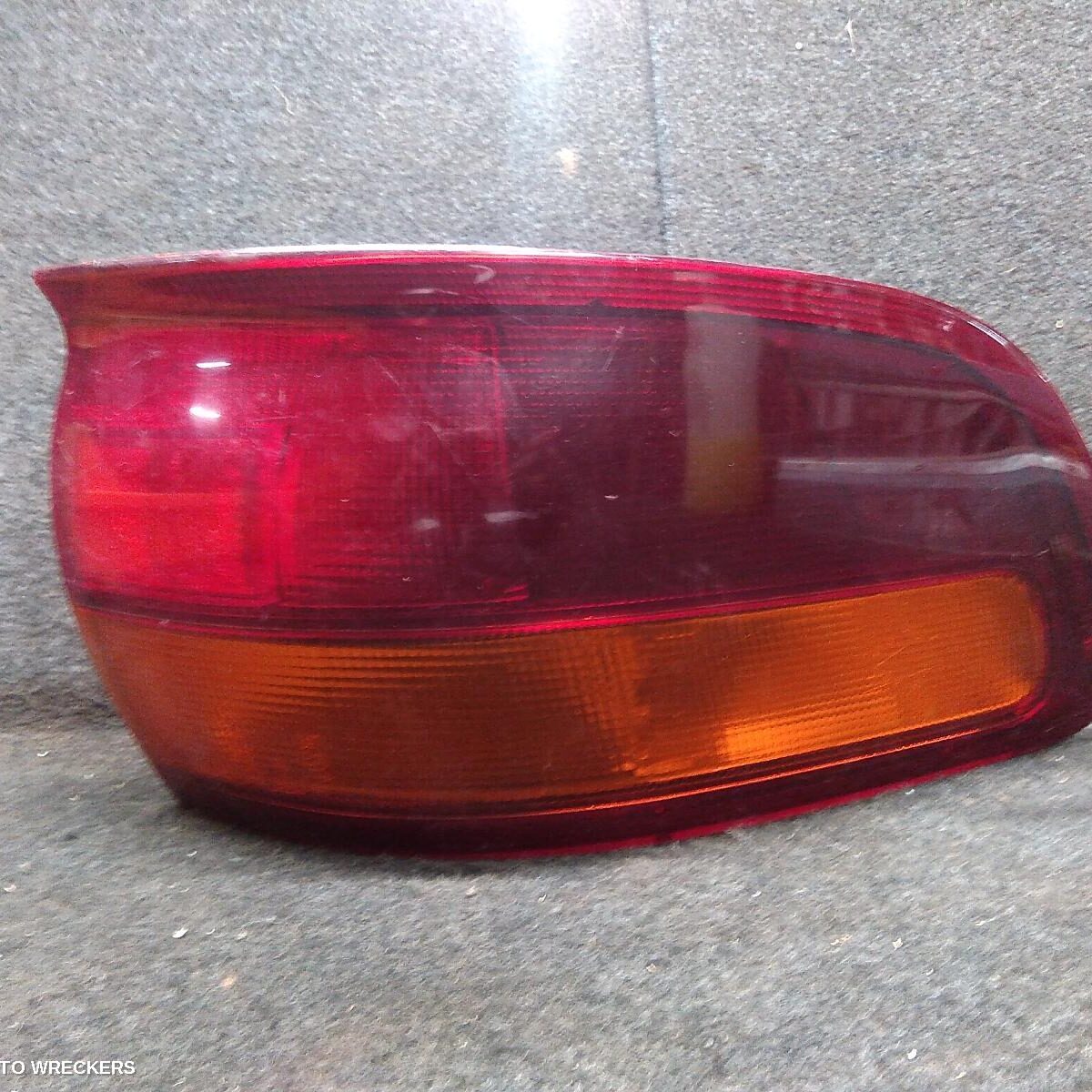 1994 TOYOTA TARAGO Right Taillight