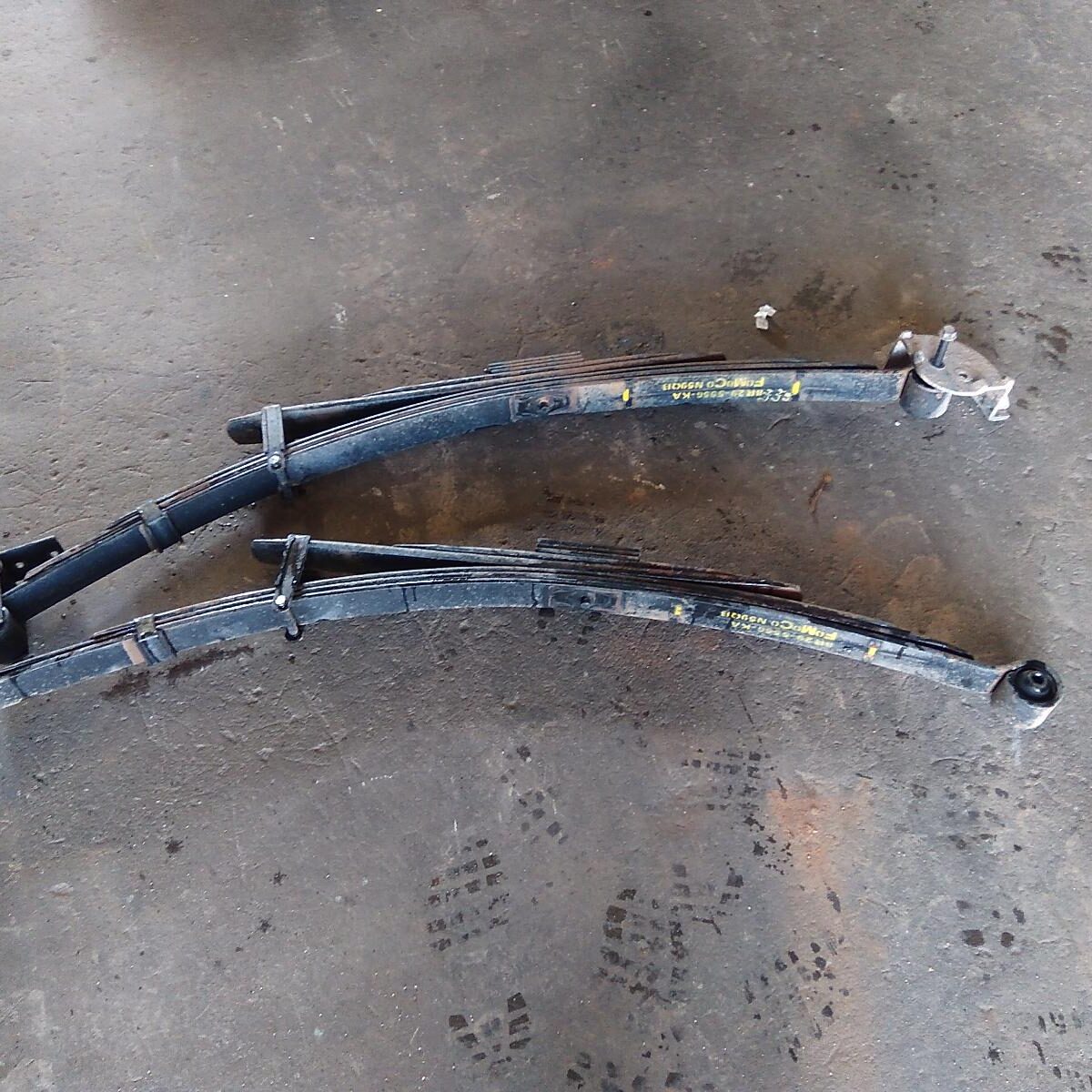 2009 FORD FALCON Rear Leaf Spring