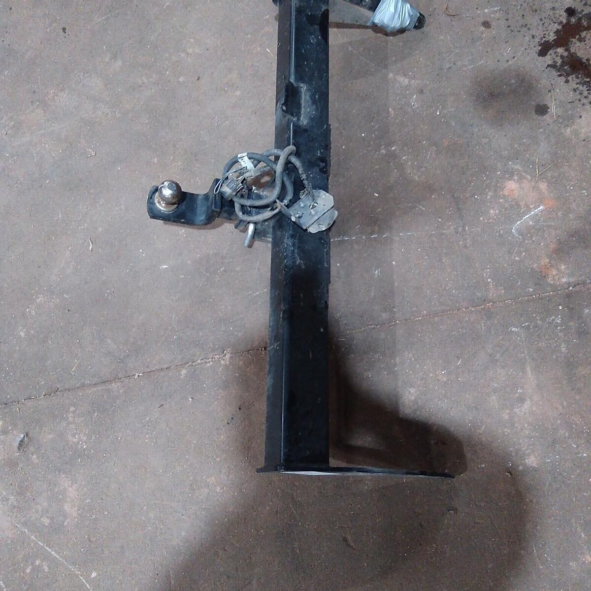 2015 HOLDEN COLORADO TOWBAR