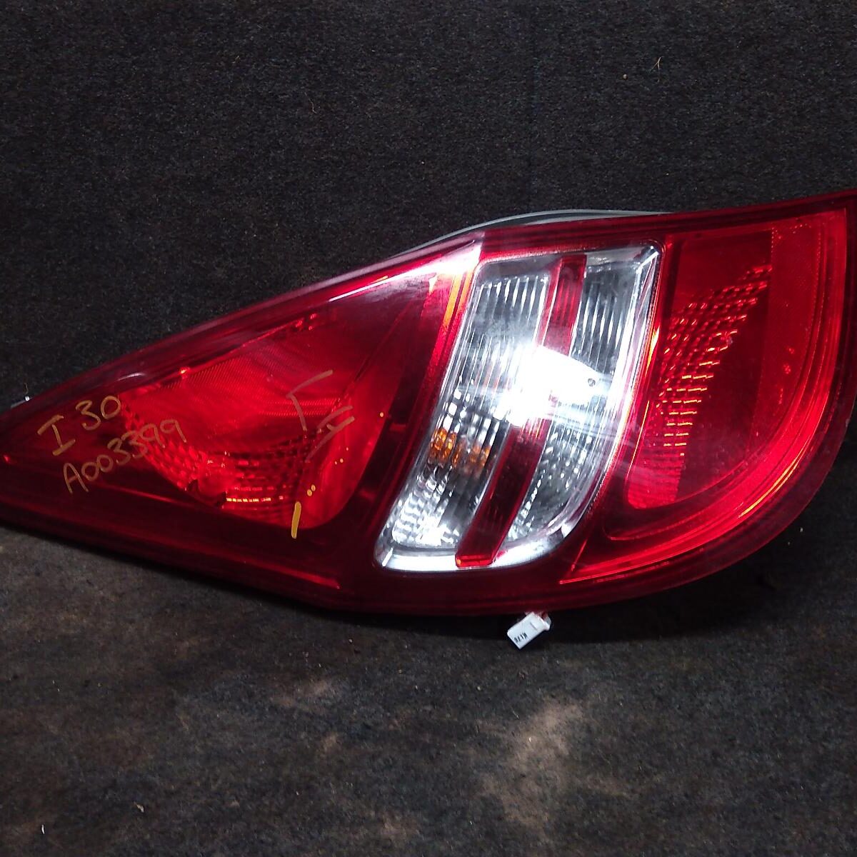 2012 HYUNDAI I30 LEFT TAILLIGHT