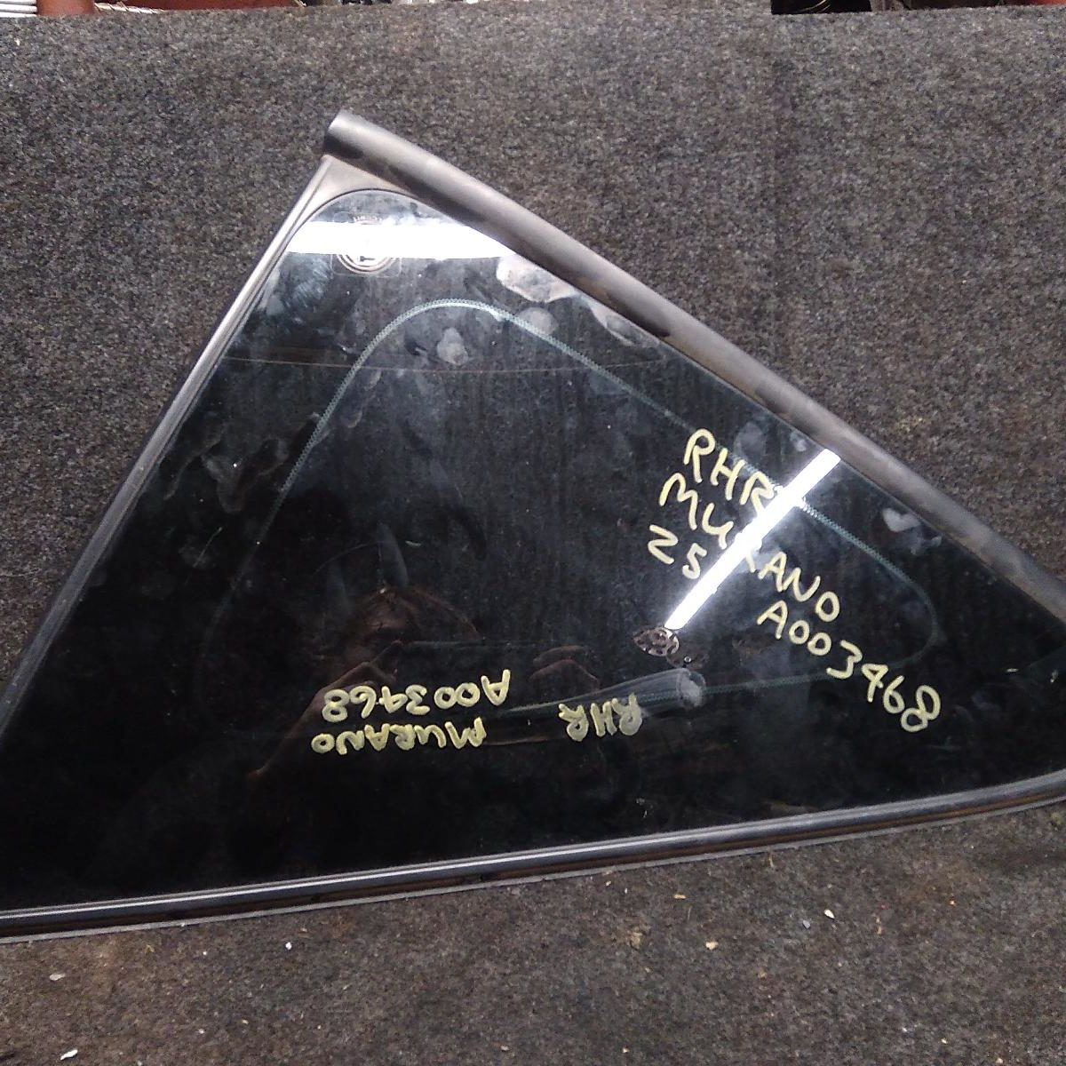 2010 NISSAN MURANO RIGHT REAR SIDE GLASS