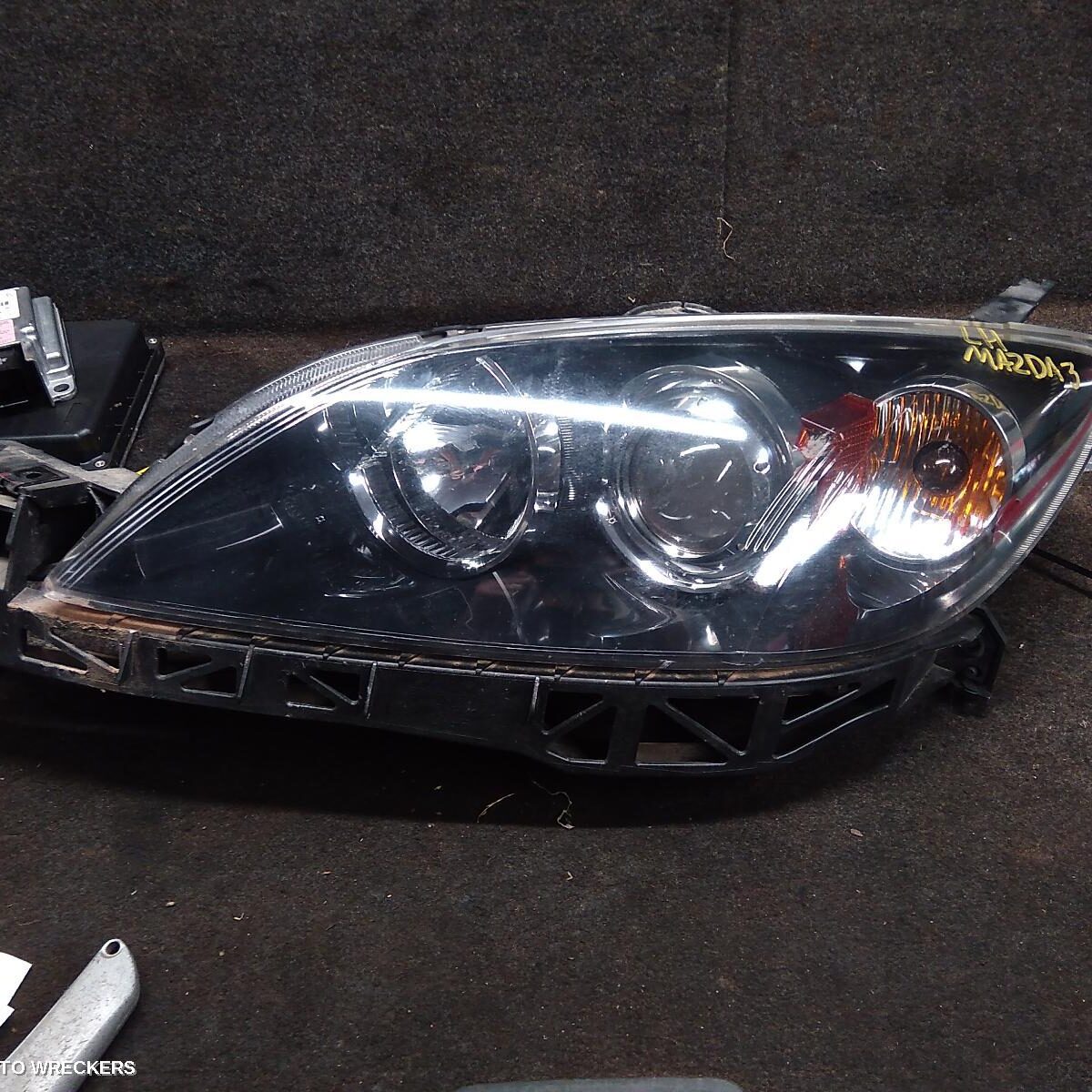 2008 MAZDA 3 Left Headlamp