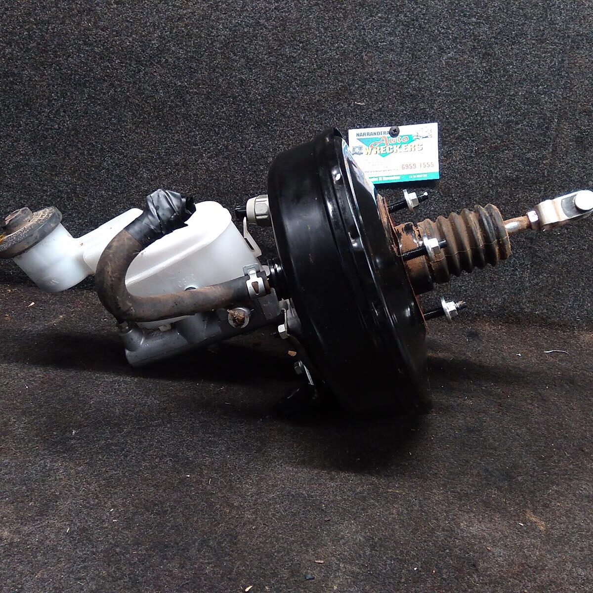 2012 TOYOTA HILUX BRAKE BOOSTER