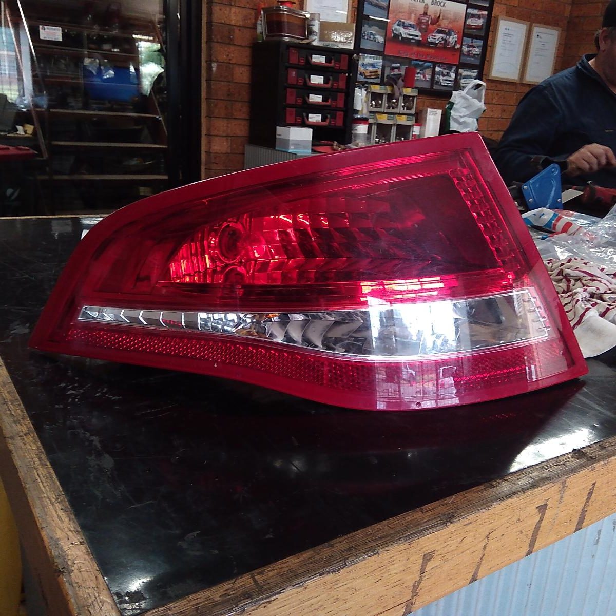 2009 FORD FALCON LEFT TAILLIGHT
