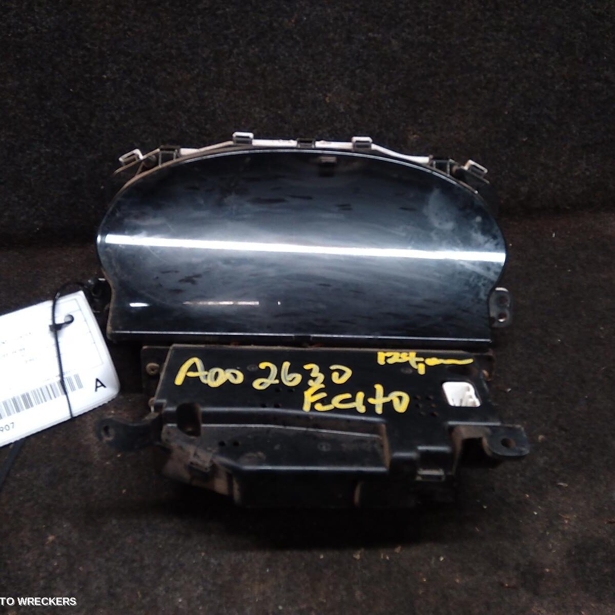 2002 TOYOTA ECHO Instrument Cluster