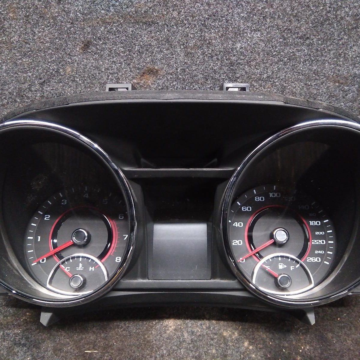 2015 HOLDEN COMMODORE INSTRUMENT CLUSTER