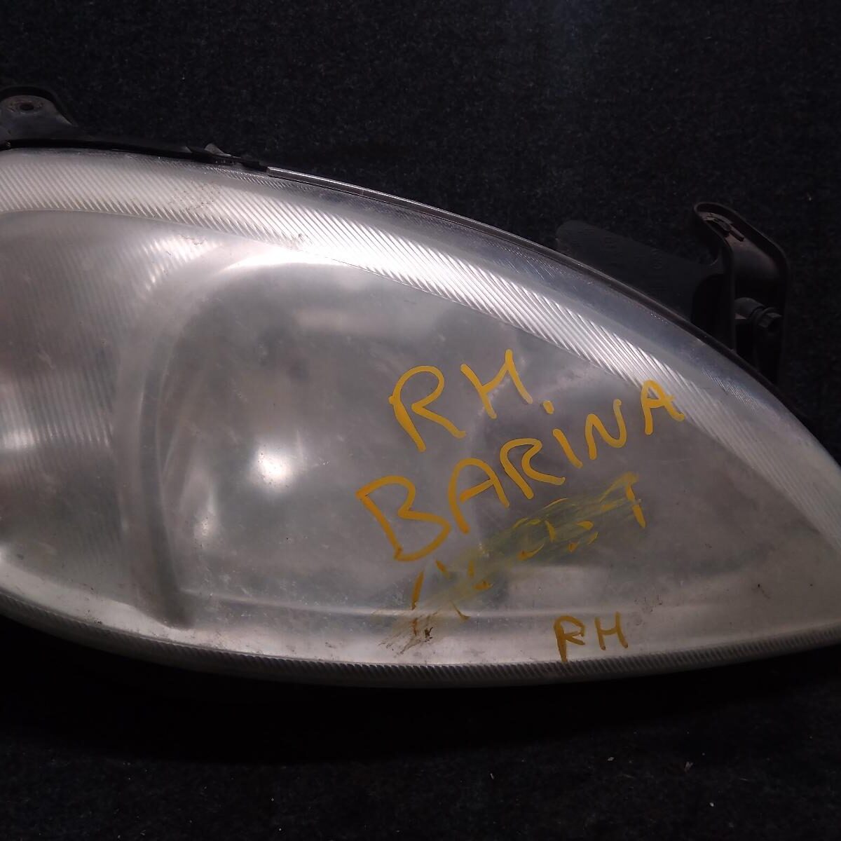 2001 HOLDEN BARINA RIGHT HEADLAMP