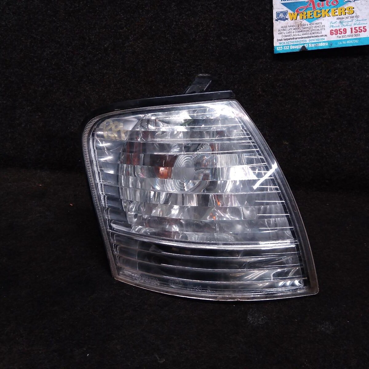 2002 TOYOTA AVALON RIGHT INDICATOR/FOG/SIDE