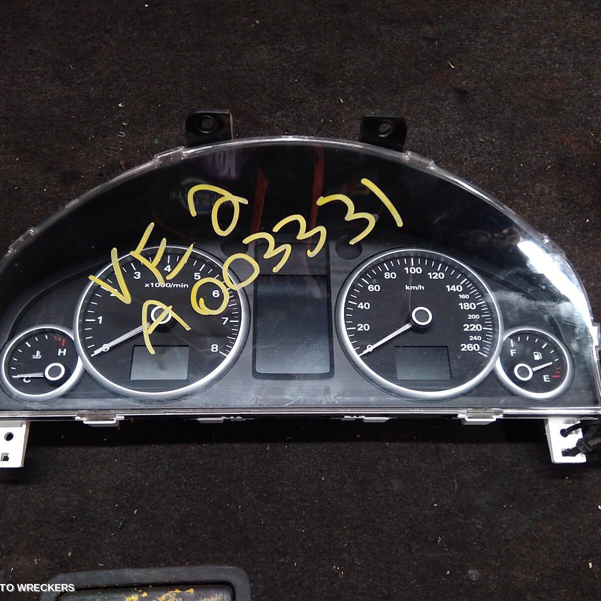 2011 HOLDEN COMMODORE Instrument Cluster