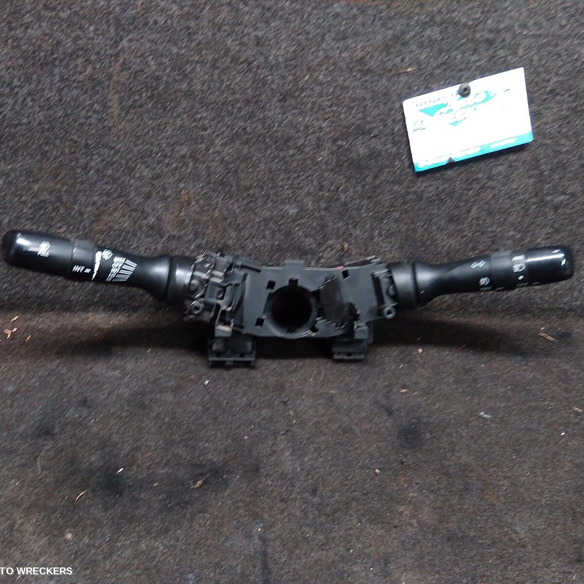 2012 TOYOTA HILUX Combination Switch