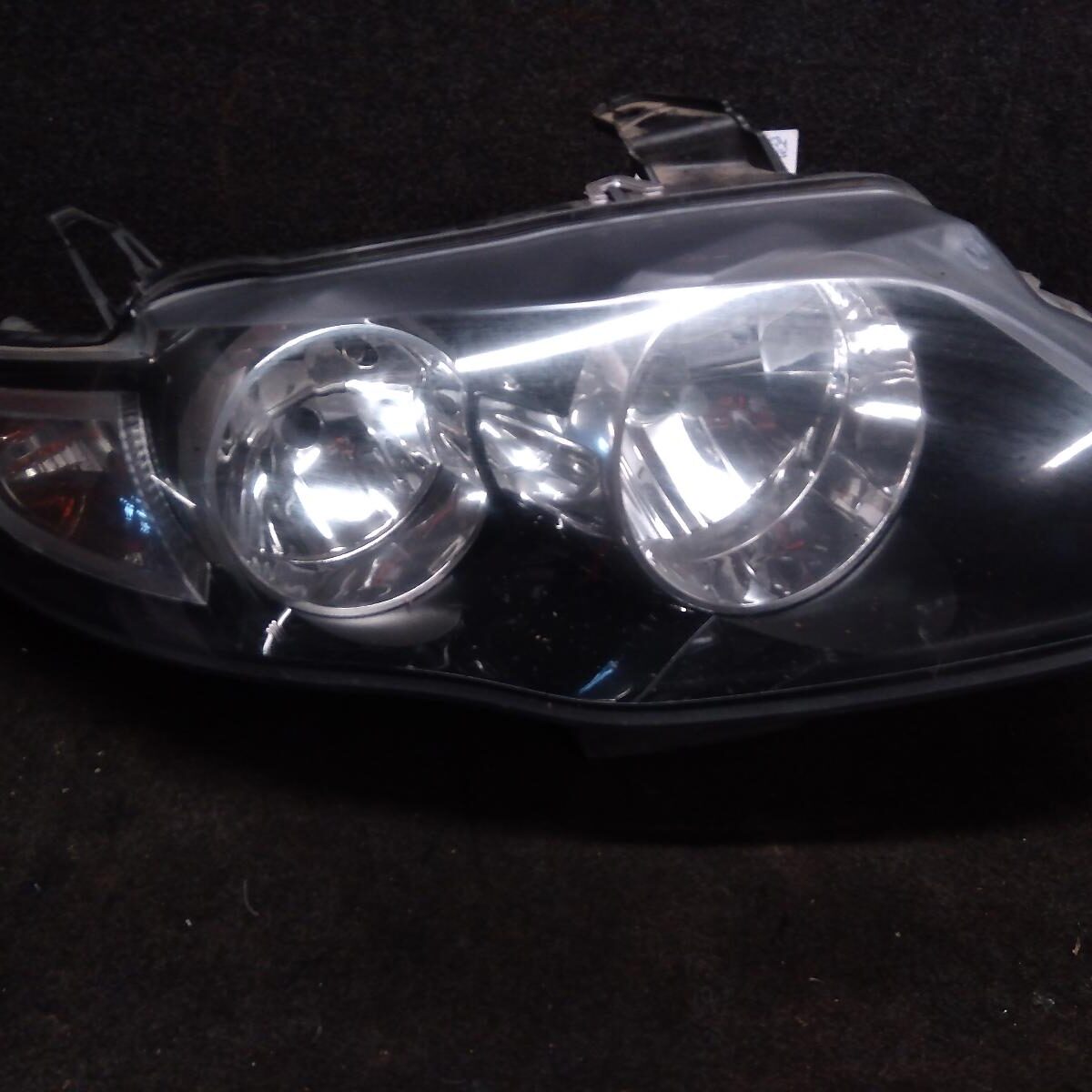 2010 FORD FALCON Right Headlamp