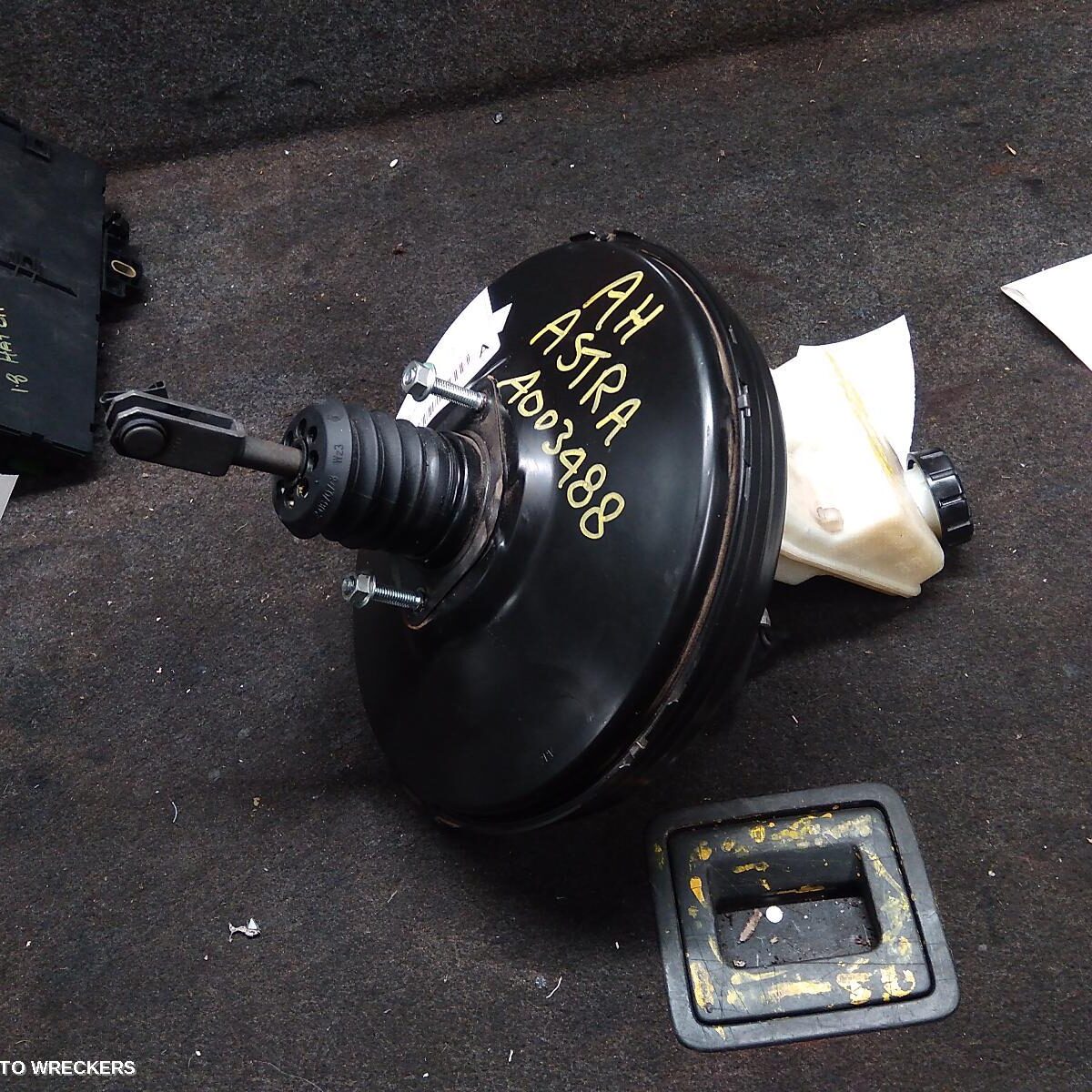 2009 HOLDEN ASTRA Brake Booster