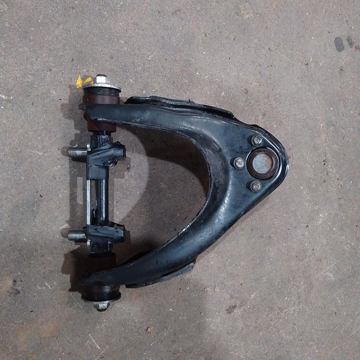 2010 FORD RANGER RIGHT FRONT UPPER CONTROL ARM
