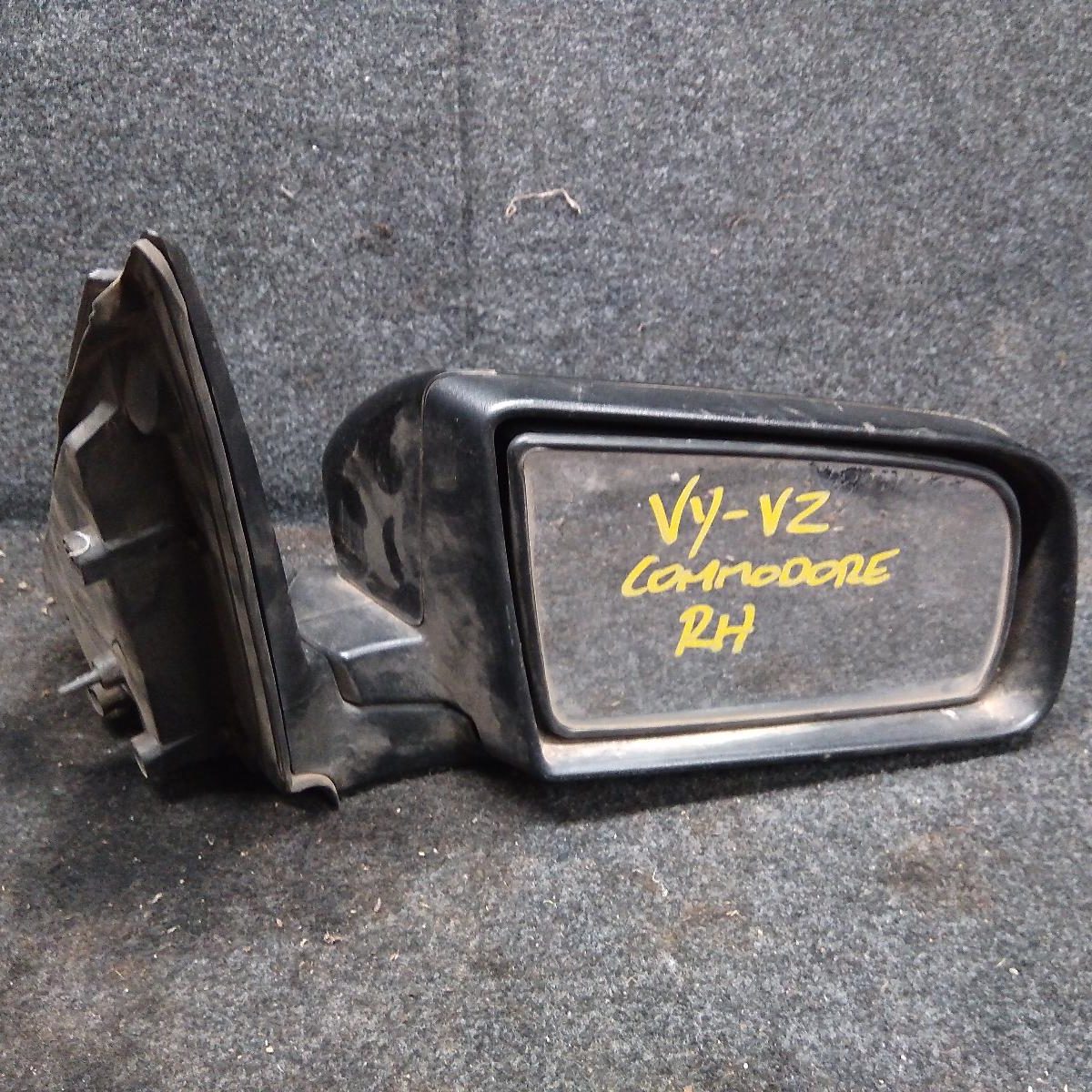 2004 HOLDEN COMMODORE RIGHT DOOR MIRROR